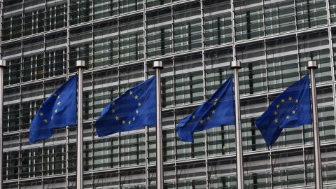 ЄС відмовився згортати роботу дипмісій у Києві попри погрози Росії