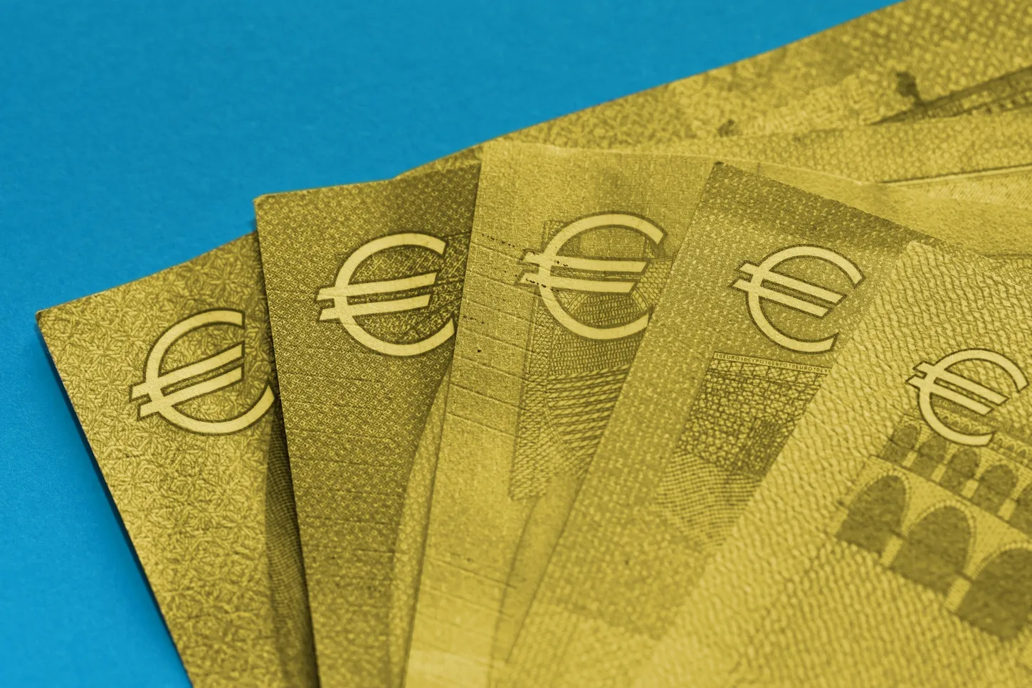 ЄС готує новий кредит для України: Брюссель наполягає на податкових …