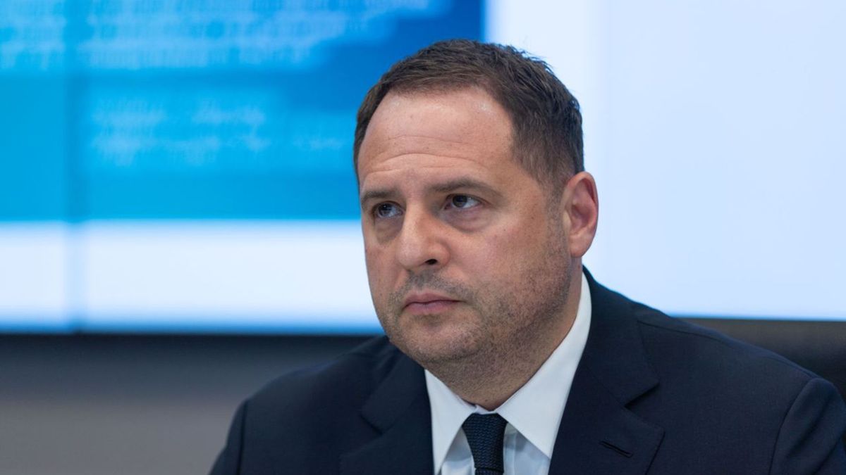 Єрмаку оголосили підозру: його адвокат каже, що це "було неочікувано"