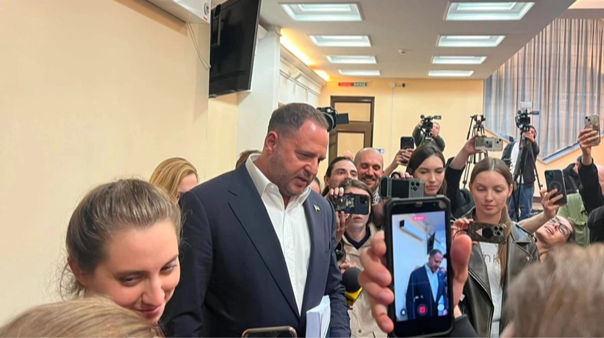 Єрмак на вихідні лишається у СІЗО, бо заставу ще не …