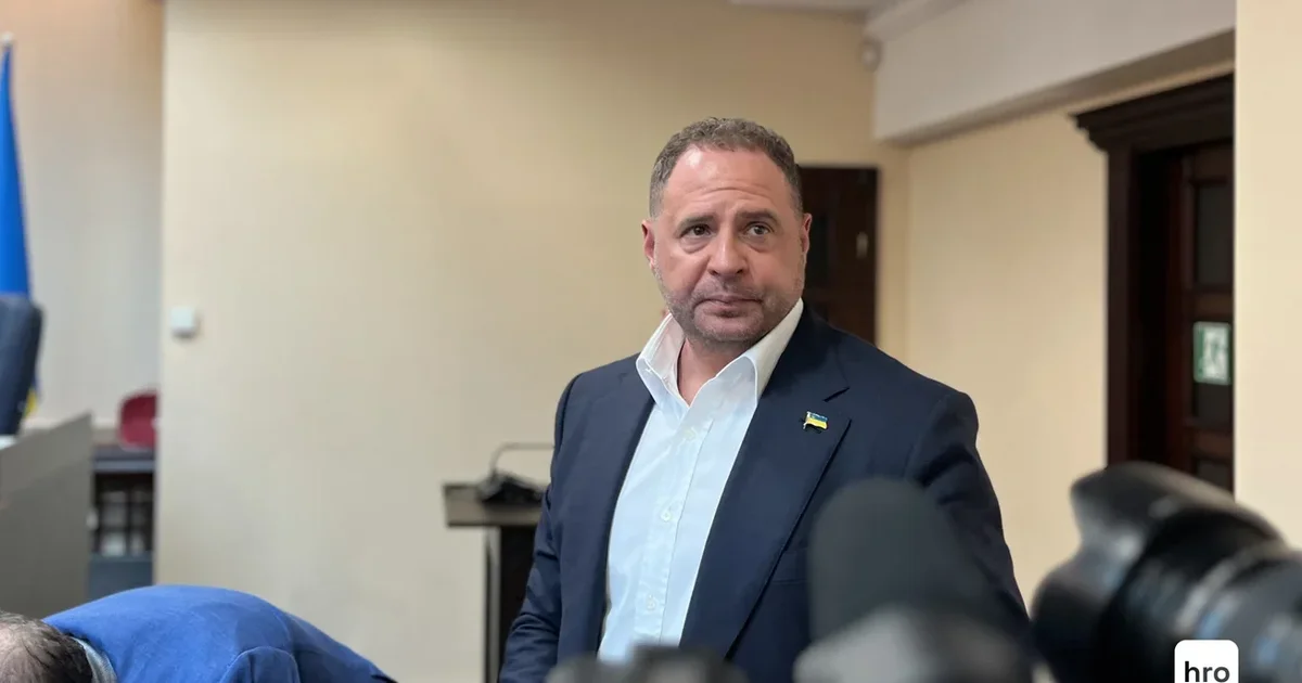 Єрмак перебуває у СІЗО, де йому проплатили камеру — «Суспільне»