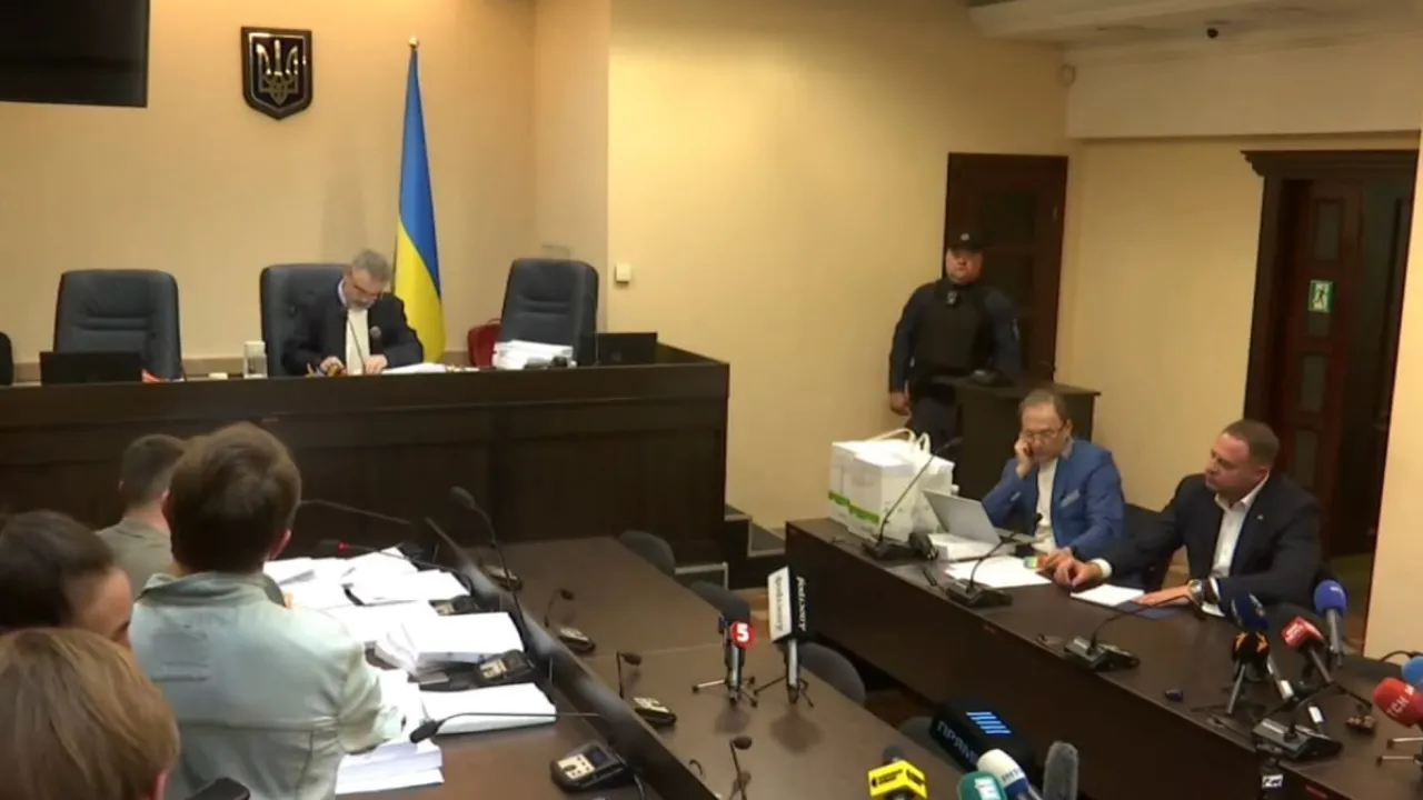 "Будівництво резиденції — не злочин": Єрмак у суді показав електронний …