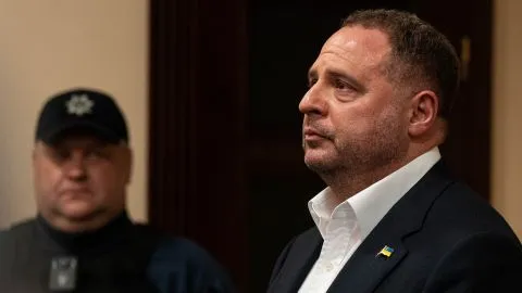 Єрмак у суді заявив, що саме будівництво будинку не є …