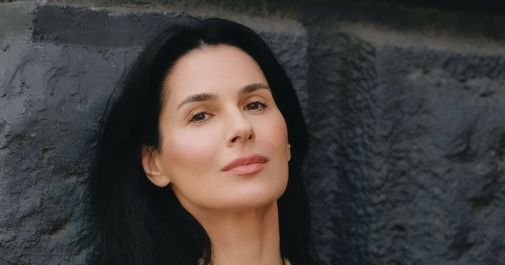 Єфросиніна: Це я запросила свого чоловіка на вирішальне побачення