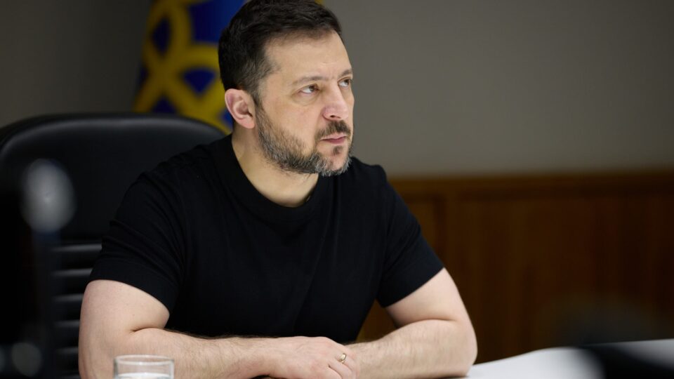 Є хороші результати на ключових напрямках фронту — Президент