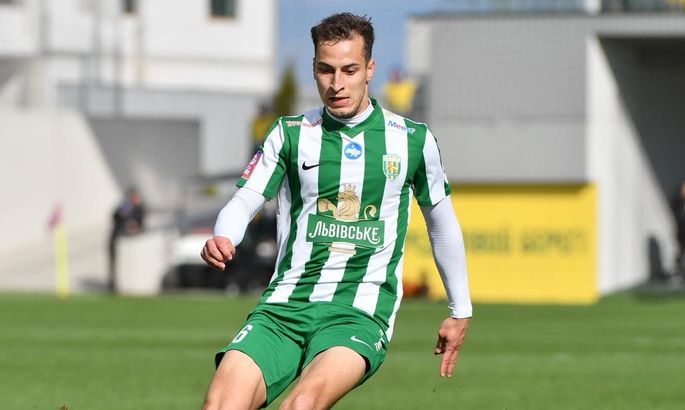 Інтерес Металісту 1925 тепер позаду. Важливий півзахисник Карпат продовжив контракт …