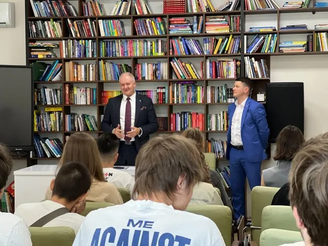 Ірпінський ліцей інноваційних технологій розпочинає співпрацю з Кредитвест Банком