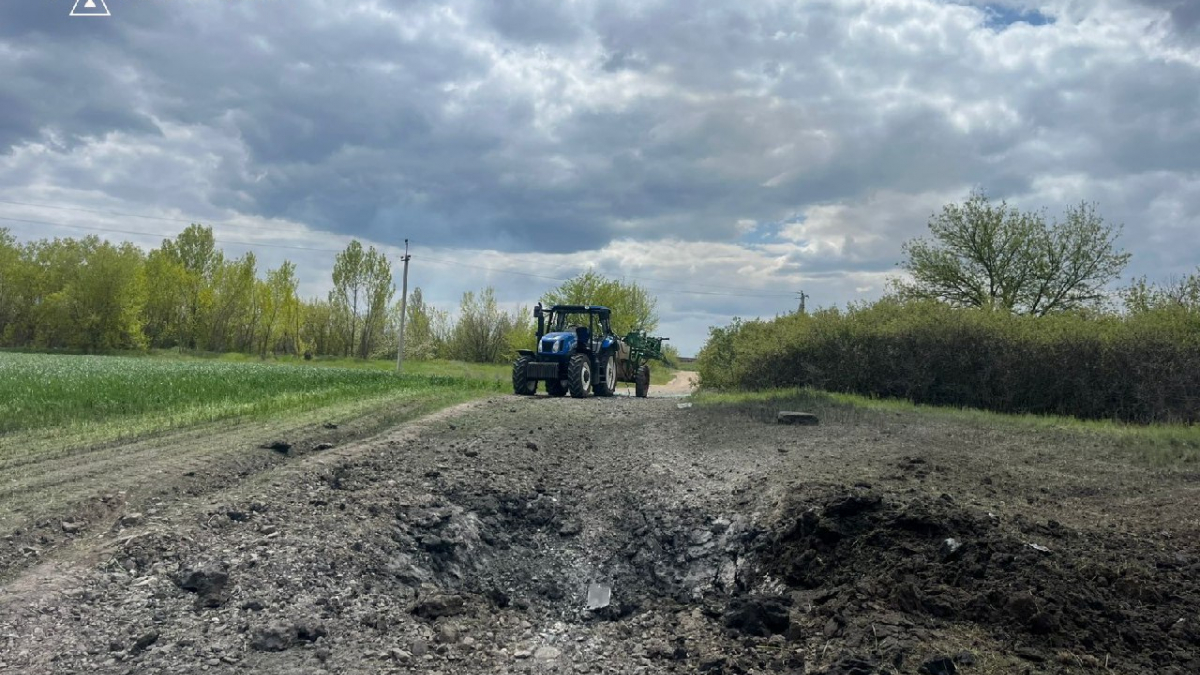 Їхав на поле — і КАБ впав поряд: у Запорізькому …