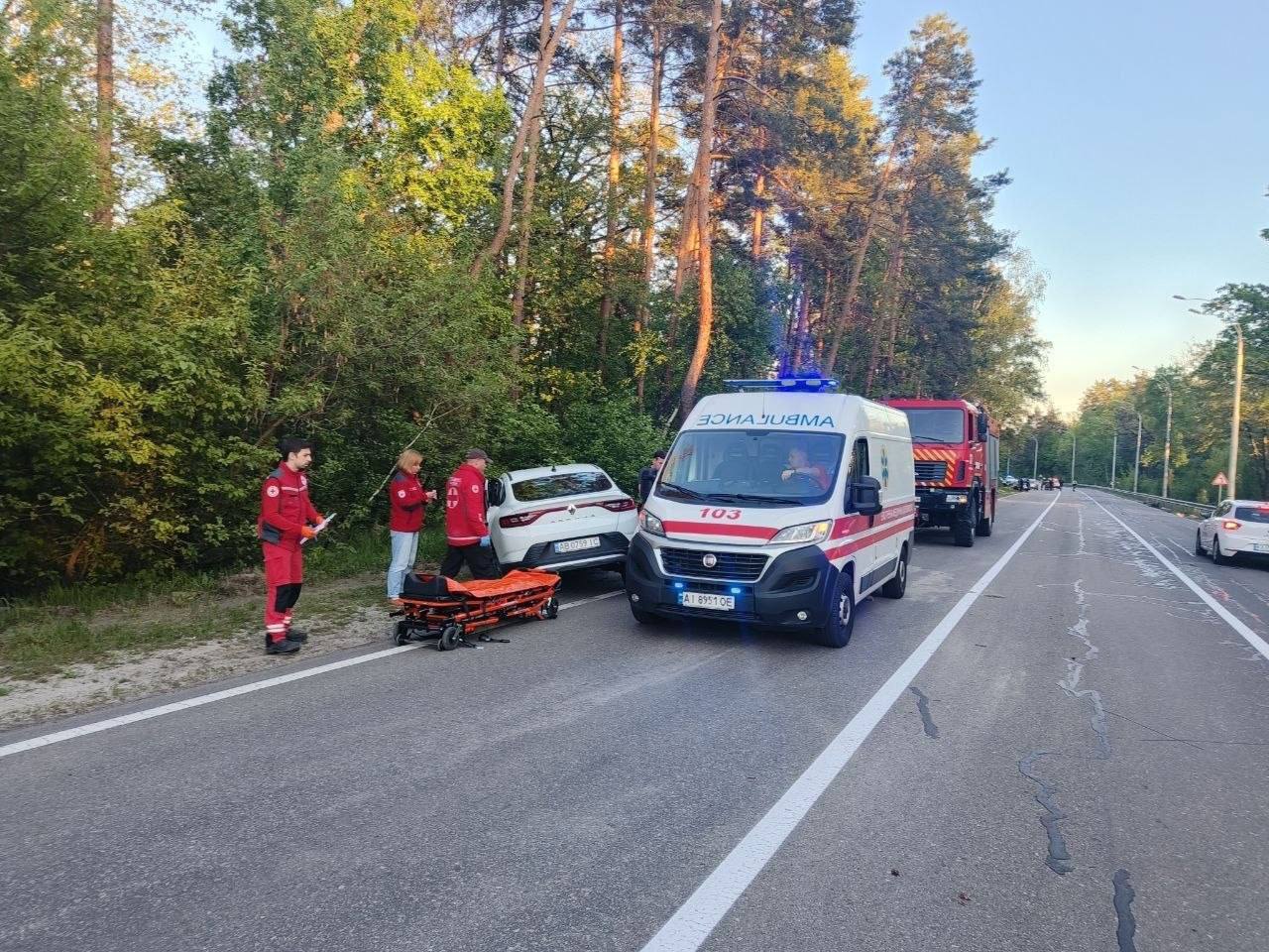 Аварія біля Вишгорода – двоє постраждалих у лікарні