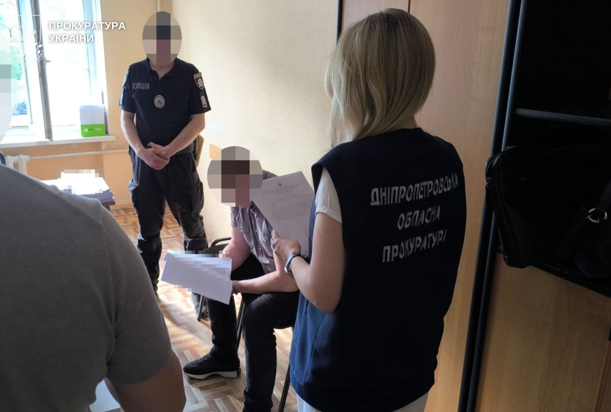 У Дніпрі адвоката затримали за 6 тис. доларів «за вирішення …