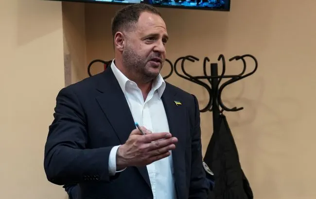 Адвокат заявив, що заставу за Єрмака могли вже зібрати повністю