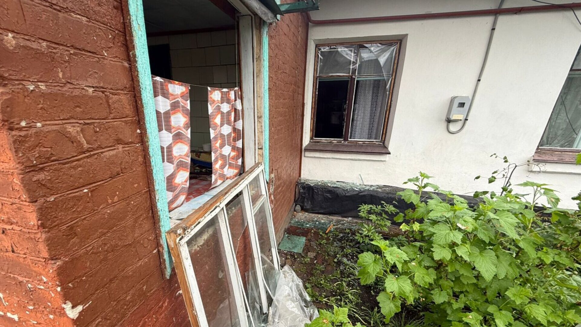 Армія рф атакувала безпілотниками місто на Чернігівщині (Фото)