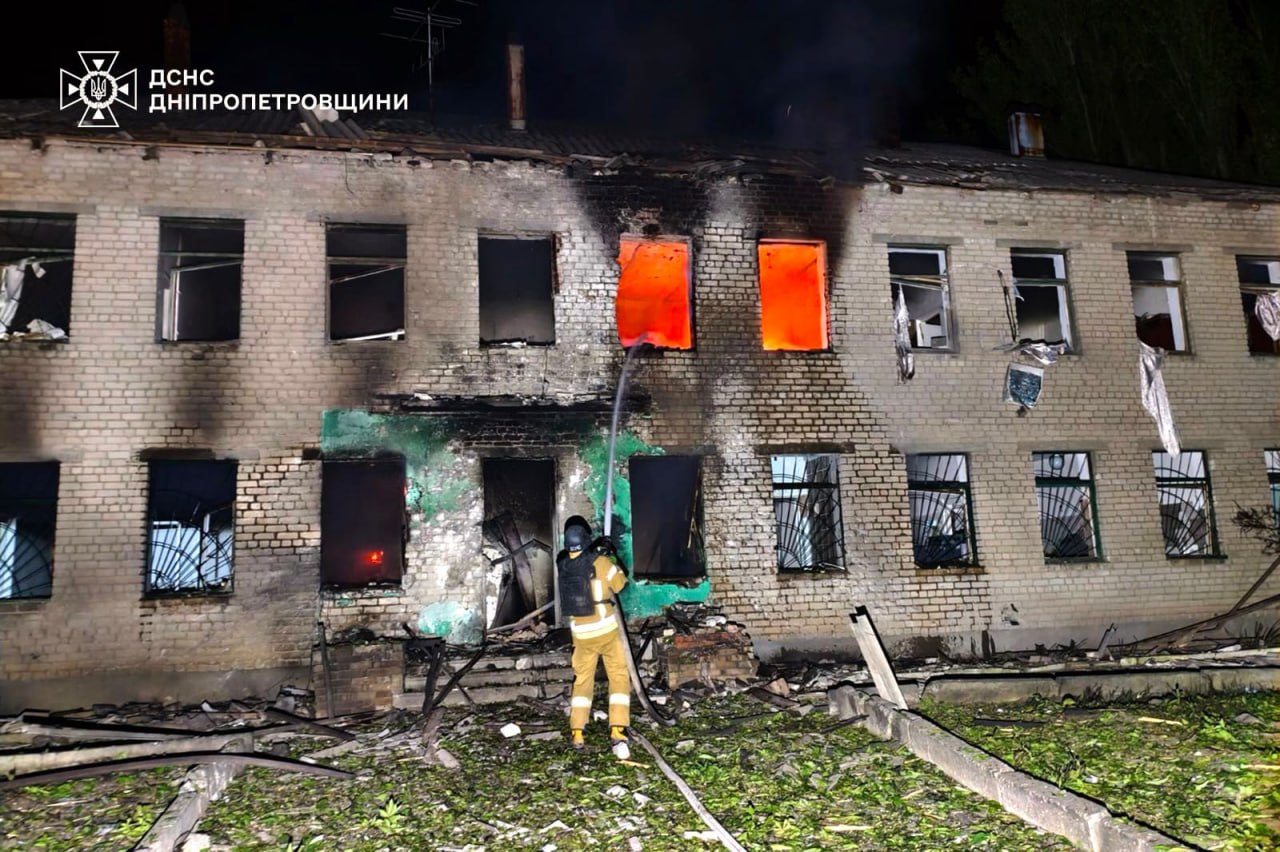 РФ вдарила по Дніпропетровщині: евакуювали дітей
