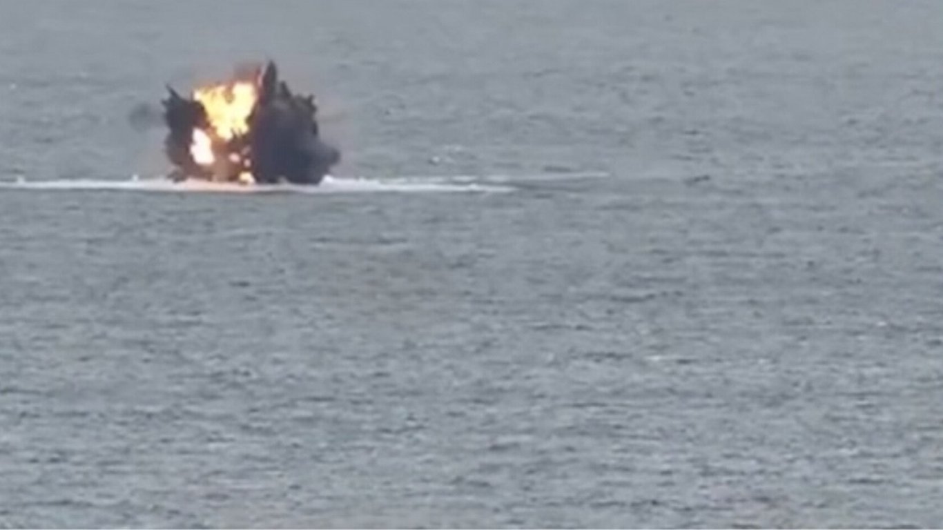 Атаки на одеські порти: РФ почала застосовувати морські дрони