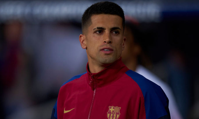 Барселона відмовляється платити гроші Аль-Хілялю за перехід Канселу