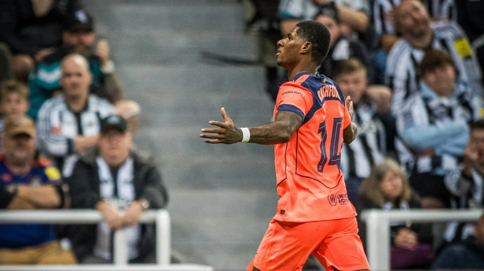 Барселона хоче знову орендувати форварда Манчестер Юнайтед