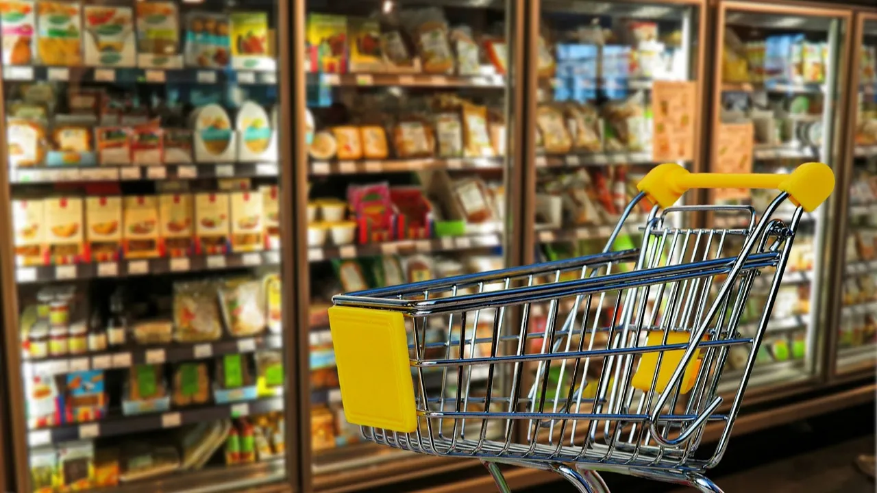Безкоштовні продукти для населення: хто може отримати та куди треба …