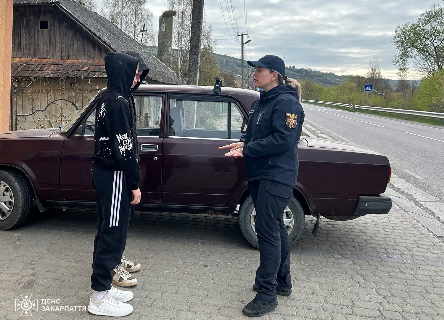 «Безпека починається з розмови»: на Закарпатті рятувальники попередили про приховані …