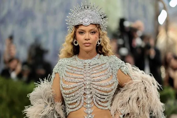 Бейонсе повернулася на Met Gala після 10-річної перерви разом із …