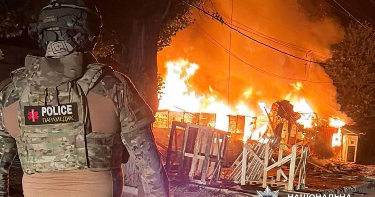 Били дронами та скидали КАБи: За добу на Донеччині окупанти …