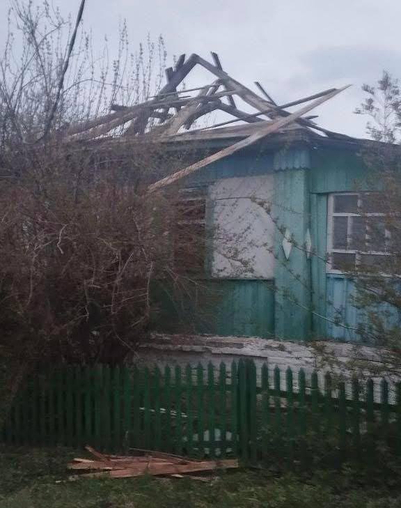 Били дронами і КАБами: показали наслідки ударів по Новослобідській громаді …