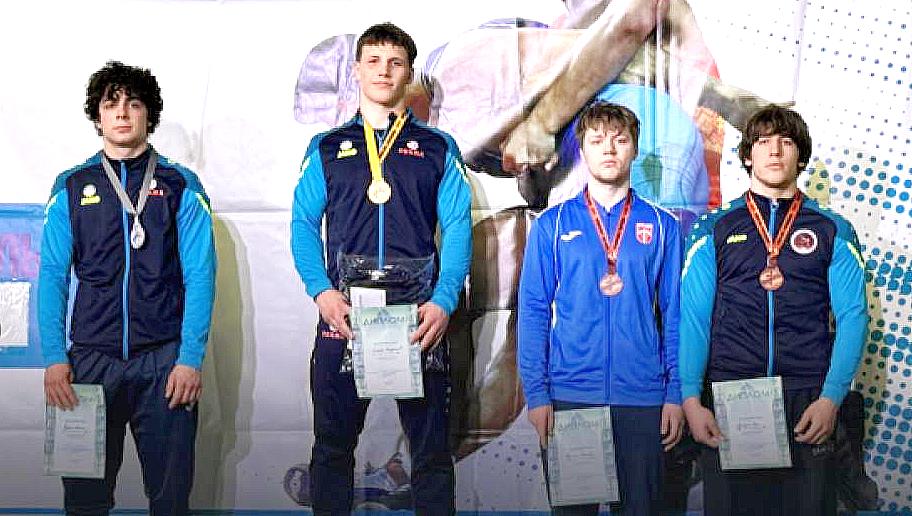 Борець з Кам`янського Михайло Руденко став віцечемпіоном України