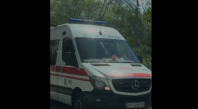 Бронежилет та готовність рятувати людей після вибухів: запорізькі парамедики здійснили …