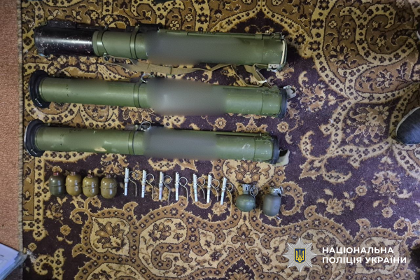 Бізнес на гранатометах: у Миколаєві накрили підпільний арсенал на тисячі …