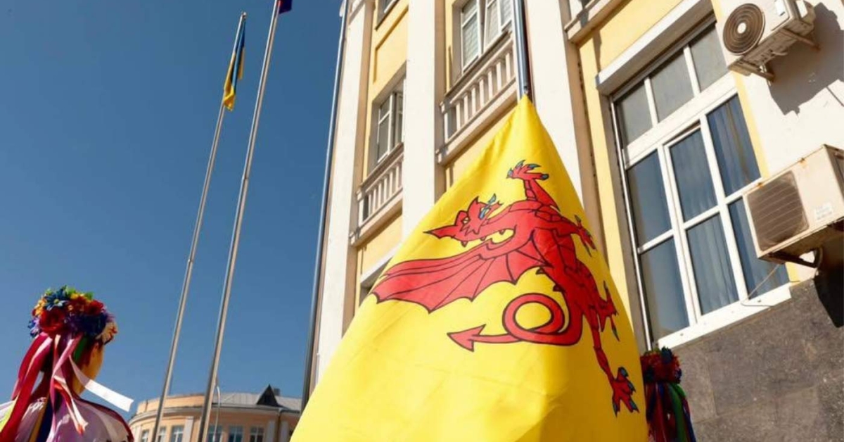 Більше ніж просто прапор: чому на Вінниччині замайорів стяг британського …