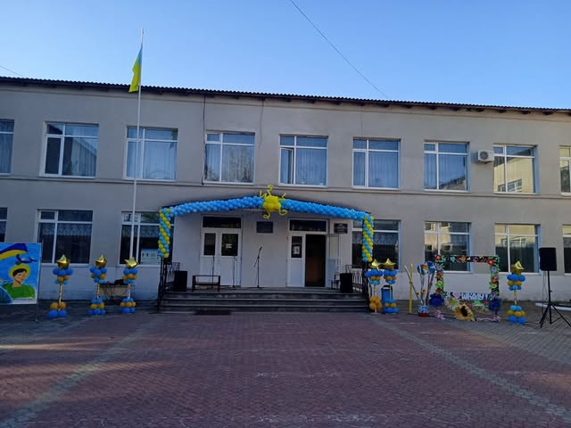 Більшість тендерів виграв місцевий депутат: п’ять найдорожчих закупівель закладів освіти …