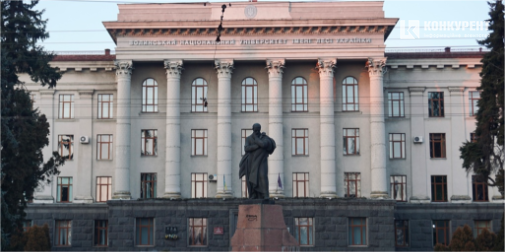 Біля ВНУ у Луцьку хочуть облаштувати платні парковки