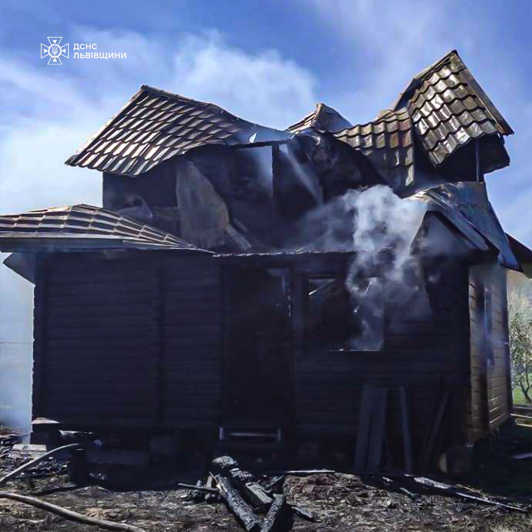 Біля Львова ущент згорів житловий будинок
