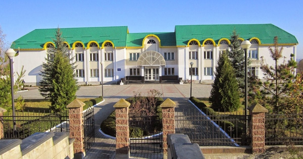 Біля Рівного вчитель фізкультури побив 16-річного підлітка після зауваження про …