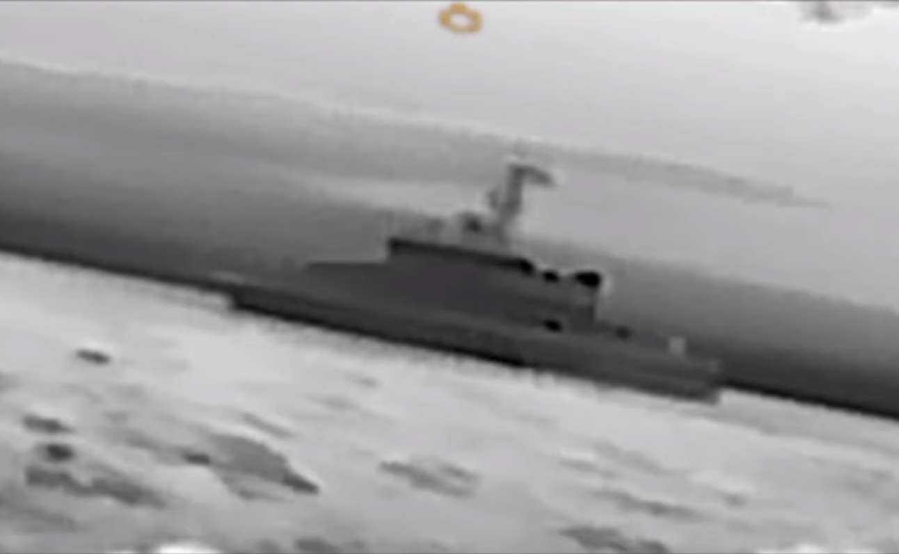 ВМС України уразили російські катери, що охороняли Керченський міст