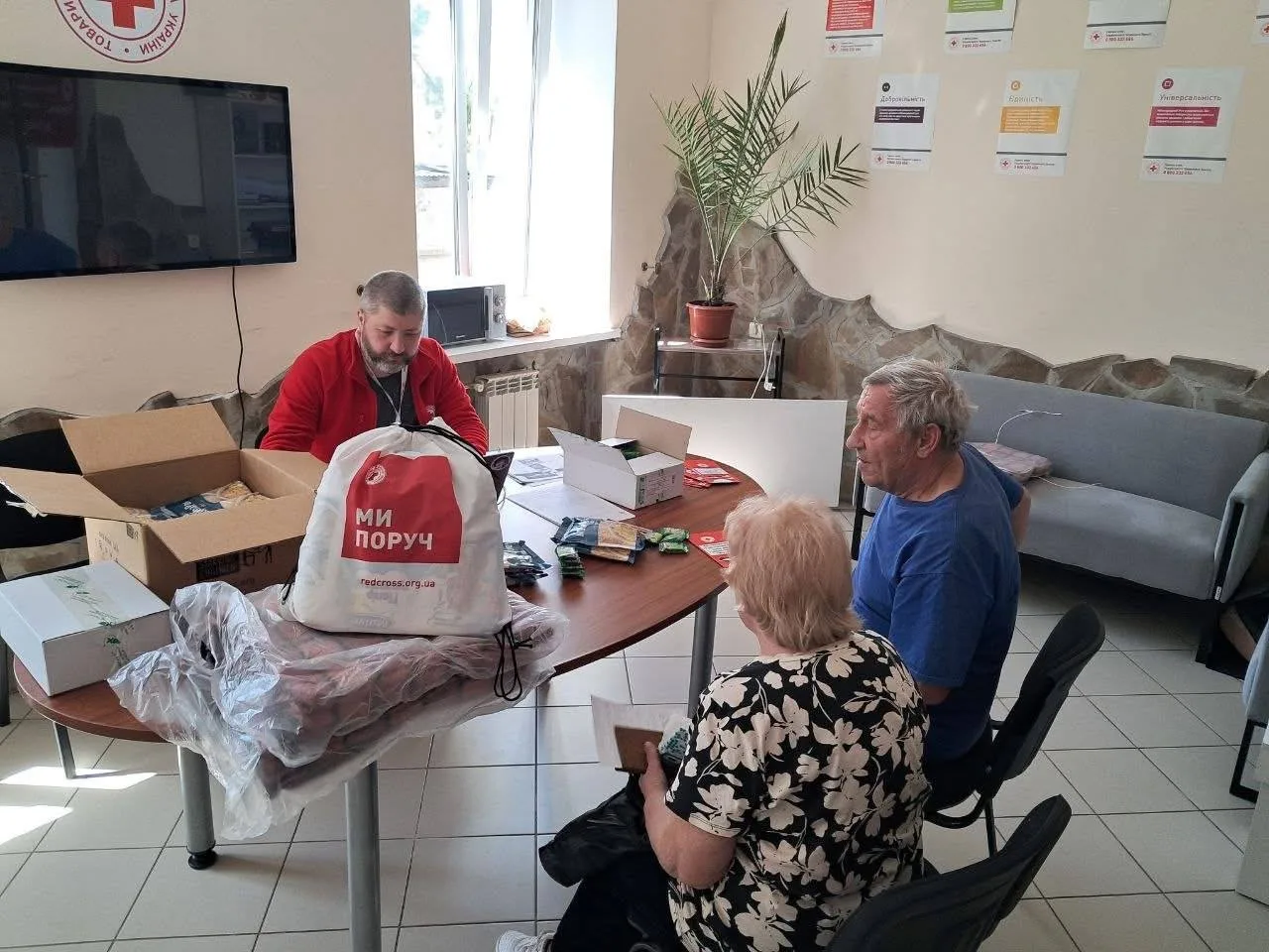 ВПО Бучанського району отримали гуманітарну допомогу від Українського Червоного Хреста
