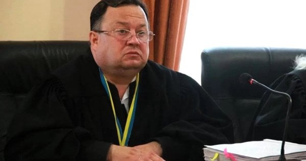 ВРП подала на звільнення підозрюваного у хабарництві суддю на Закарпатті