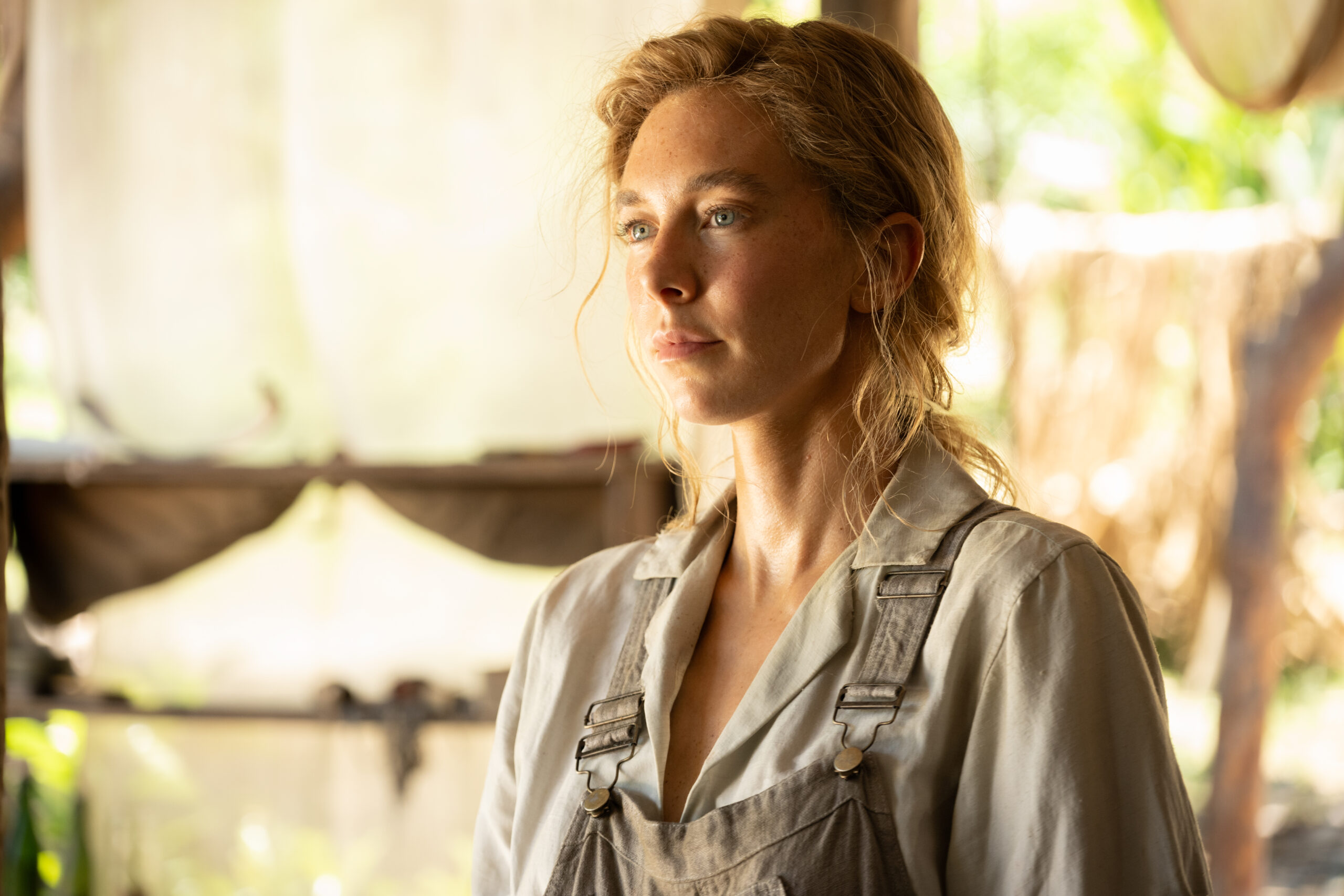 Ванесса Кірбі та Льюїс Пуллман зіграють астронавтів у фільмі The …