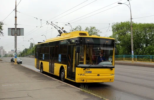 Вартість проїзду в комунальному транспорті Херсона залишається однією з найнижчих …