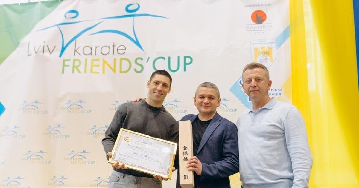 Василь Костюк отримав почесне визнання від Української федерації карате