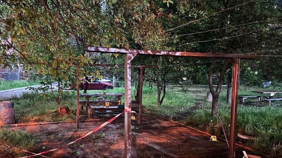Вибух у Кривому Розі: хуліган підірвав гранату у дворі багатоповерхівки