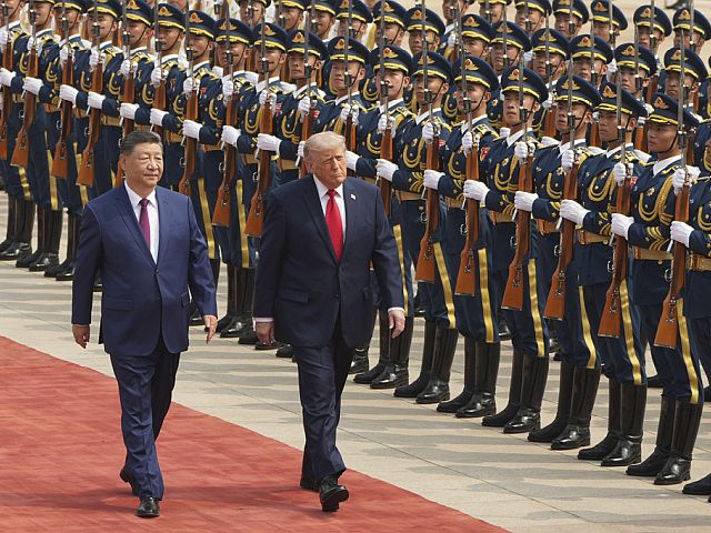 Трамп покинув Китай після "фантастичних" торгових угод з Сі та …