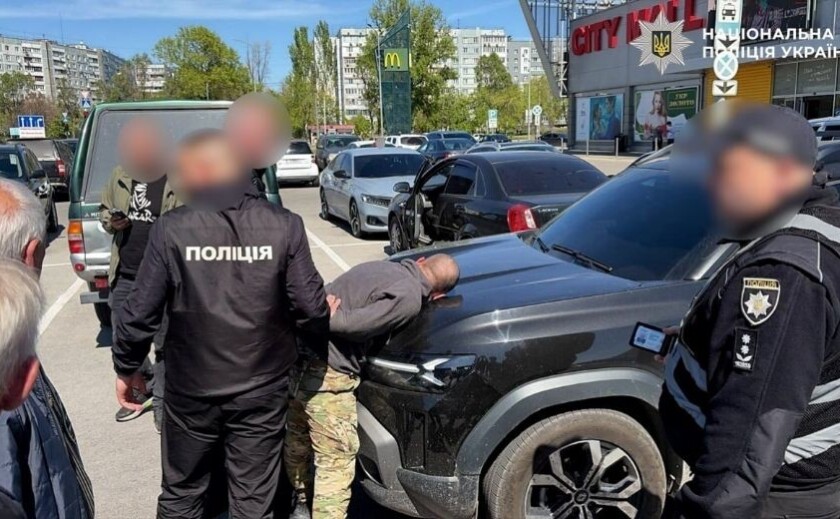 Вимагав гроші з «бойових» виплат: у Запоріжжі затримали командира батальйону