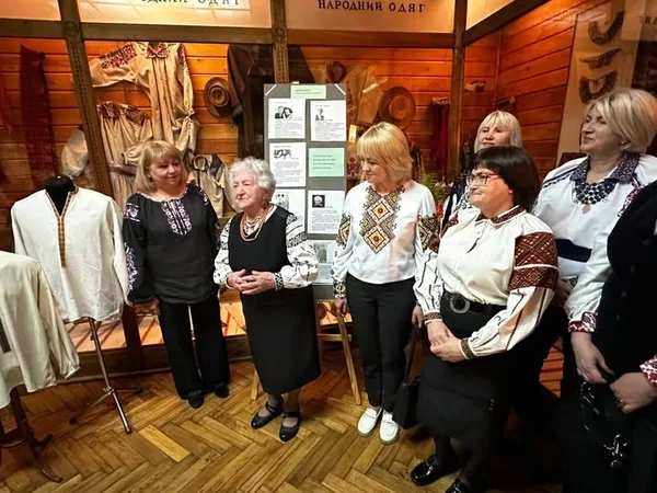 Виставка «Вишиванка – символ нескореності українців» у Стрию