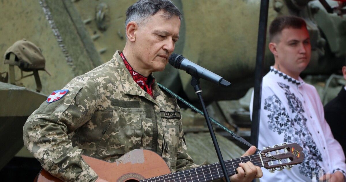 «Вишиванка на броні»: як у Луцьку збирали кошти для «Сталевої …