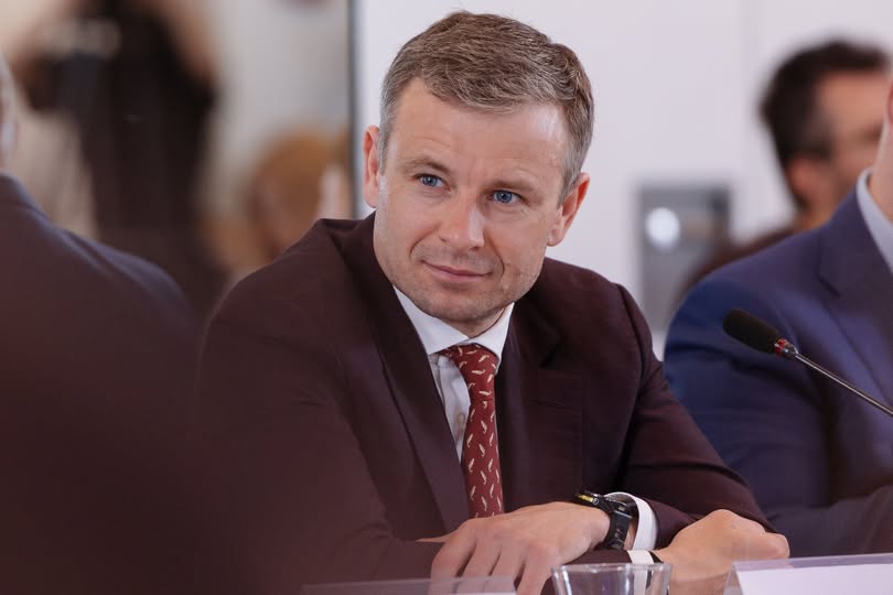 Влада та бізнес узгодили оподаткування міжнародних посилок