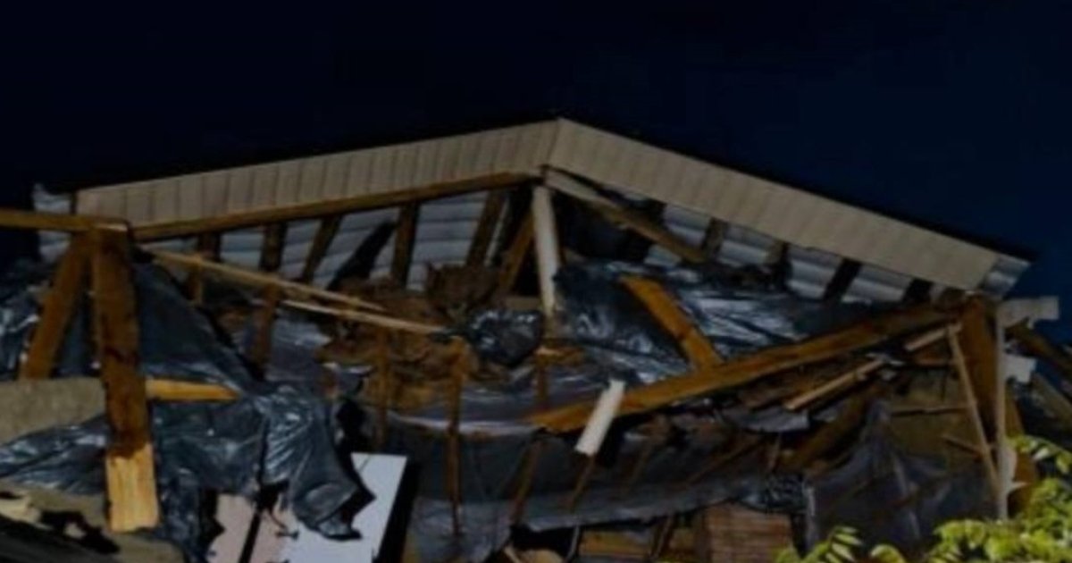 Внаслідок нічного удару по Запорізькому району поранено жінку