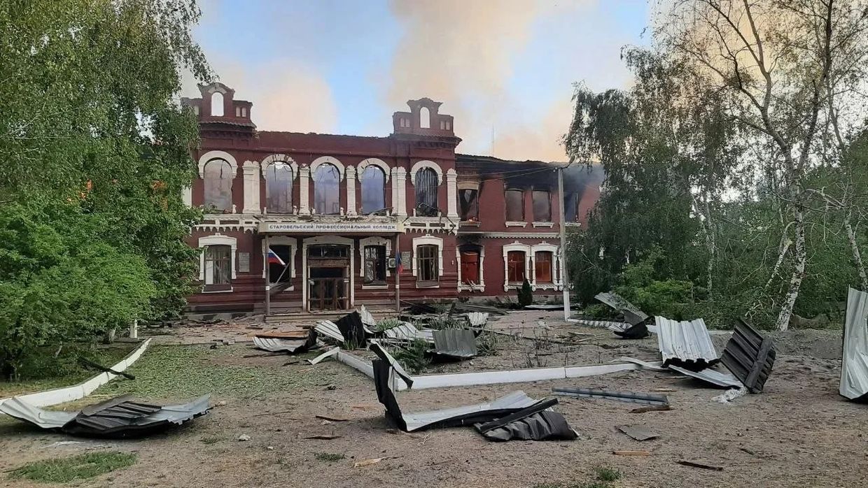 Вночі були вибухи у Старобільську. Під ударом опинилась історична будівля …