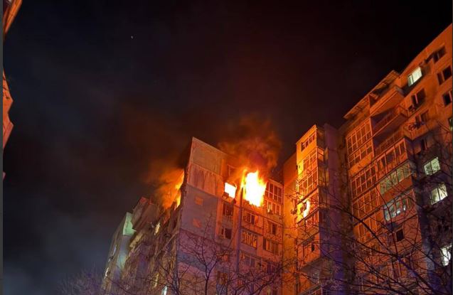 Вночі в Одесі внаслідок дронової атаки горіли 2 висотки (ФОТО, …