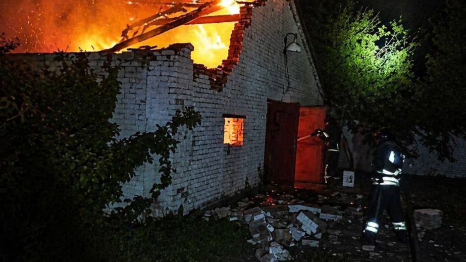 Вночі росіяни понад 10 разів атакували Нікопольщину (ФОТО)