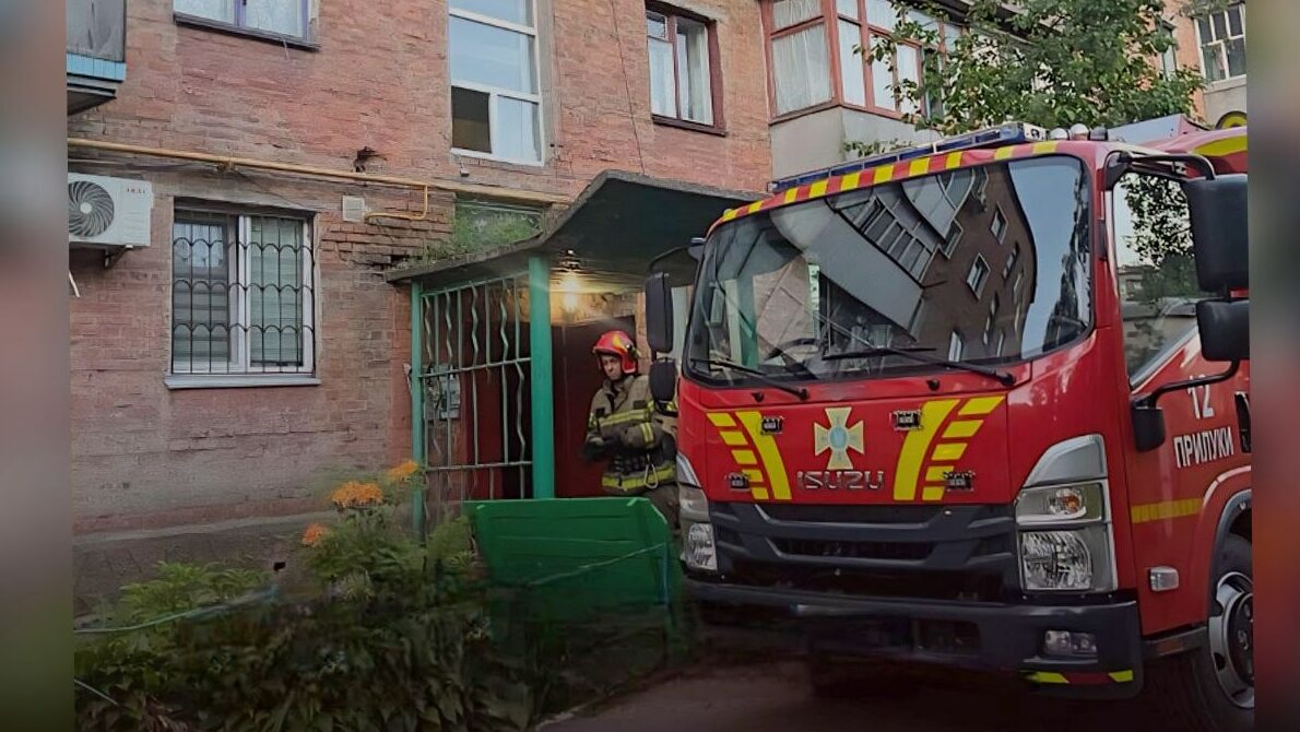 Вогнеборці врятували 17-річного хлопця: подробиці смертельної пожежі на Чернігівщині